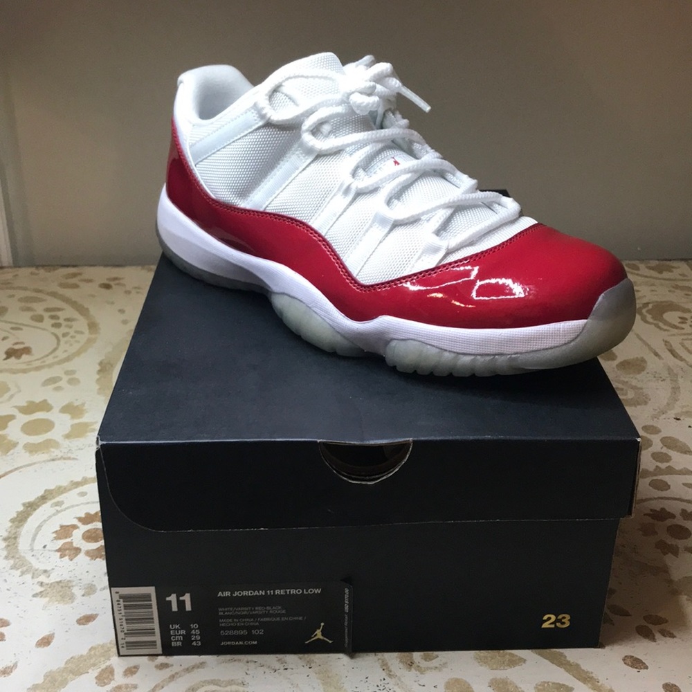 Air Jordan 11 Retro Low GS